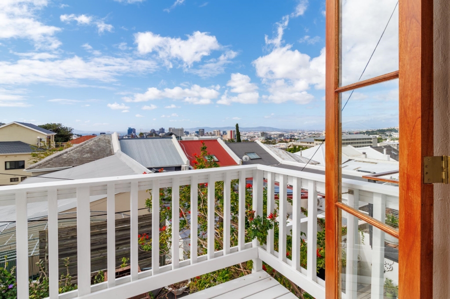 To Let 4 Bedroom Property for Rent in Gardens Western Cape